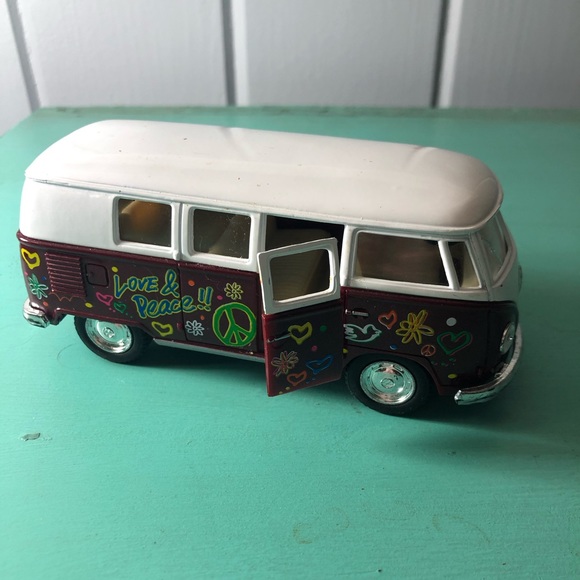 1962 Volkswagen Bus Hippie Van 5” Die-Cast ☮️ - Picture 3 of 15